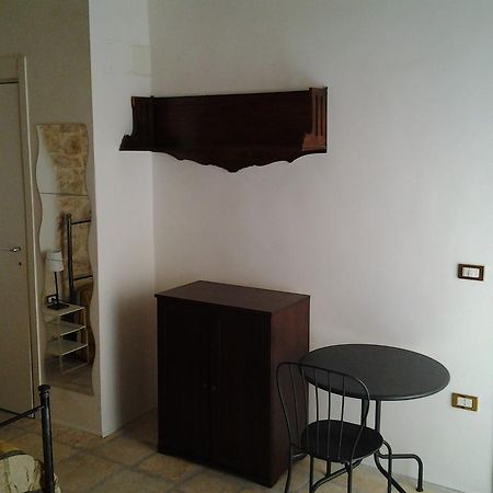 Le Camere Dell'Arco Casamassima Habitación foto
