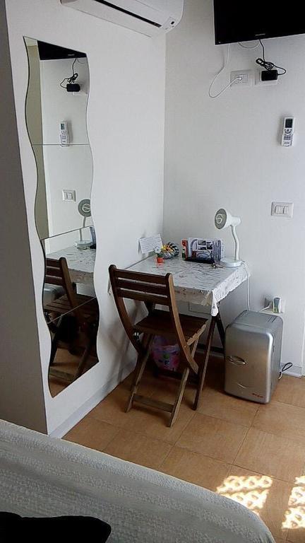 Le Camere Dell'Arco Casamassima Habitación foto