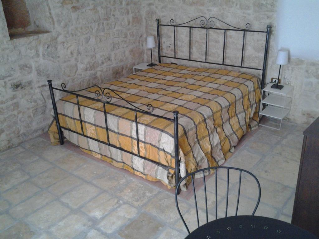 Le Camere Dell'Arco Casamassima Habitación foto